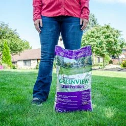 GreenView 33 lbs. Fairway Formula Lawn Fertilizer, Covers 10,000 sq. ft. (27-0-5) -Everbilt Sales Store greenview lawn fertilizers 2129188 44 1000
