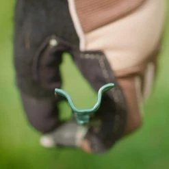 Everbilt 1.3 in. x 1.3 in. x 5 ft. 14-Gauge Powder Coated Steel Fence U-Post -Everbilt Sales Store powder coated green everbilt garden fencing 901155eb a0 1000